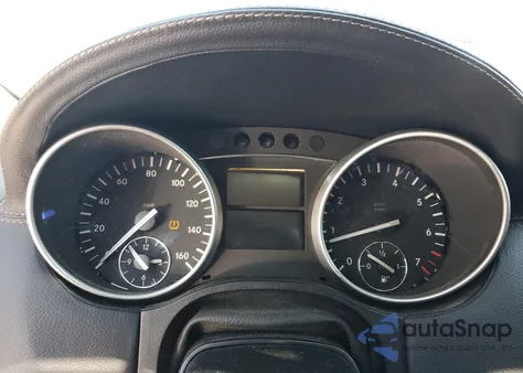 2011 Mercedes-Benz Gl 450 4Matic z USA, uszkodzony, nr VIN 4JGBF7BE5BA662139